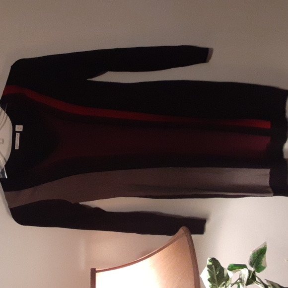 Cato Sweater/Mini dress - Picture 5 of 16